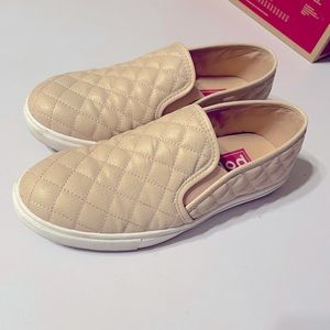 PopSugar Women’s Faux Leather Light Pink Slip On Flat Shoes, 8.5